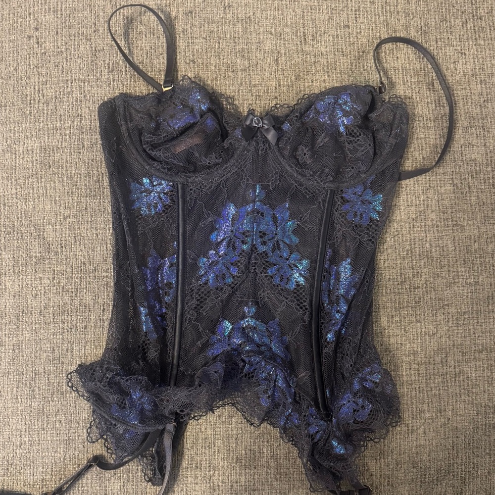 Savage x fenty lace corset